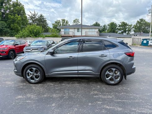 Used 2023 Ford Escape ST-Line w/ Tech Pack #1 AWD/4WD image 5