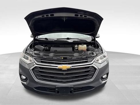 Used 2020 Chevrolet Traverse LT FWD image 35