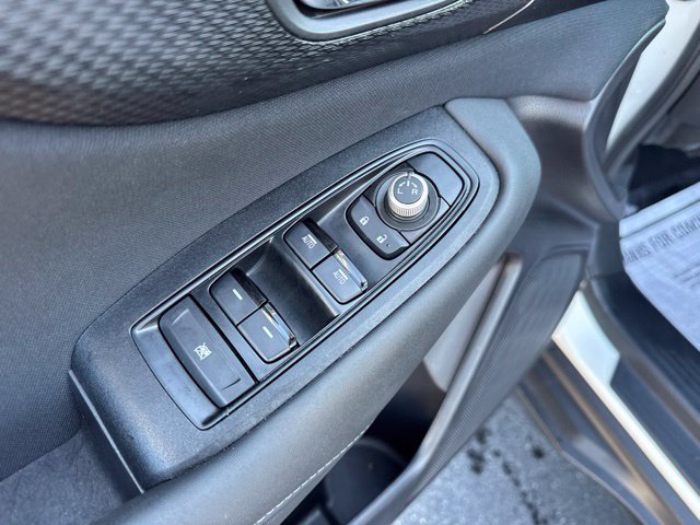 Used 2025 Subaru Outback Premium AWD/4WD image 17