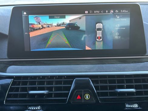 Used 2020 BMW 530i xDrive w/ Premium Package image 43