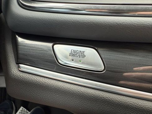 Used 2020 Buick Enclave Essence w/ Sport Touring Edition image 37