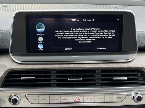 Used 2022 Kia Telluride EX w/ EX Premium Package FWD image 18