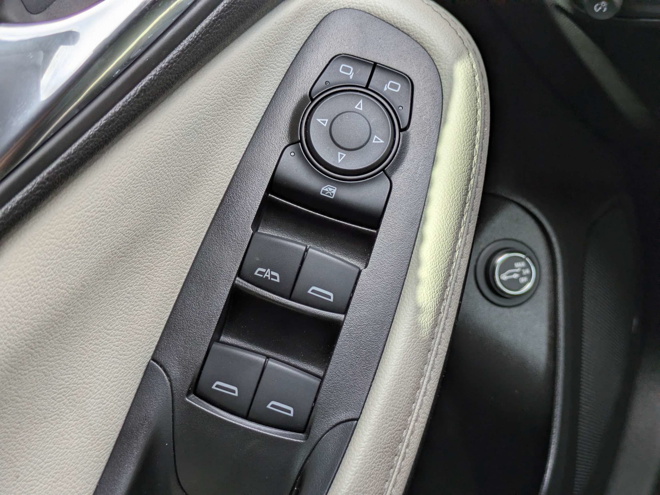 Used 2025 Buick Encore GX Preferred w/ Advanced Technology Package FWD image 21