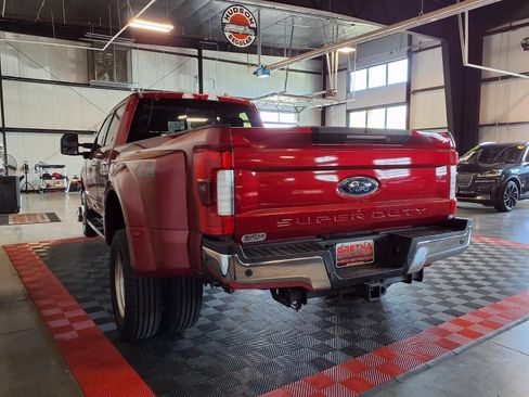 Used 2017 Ford F350 Lariat w/ Lariat Ultimate Package AWD/4WD image 4