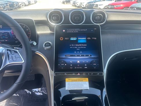 Certified 2025 Mercedes-Benz GLC 300 image 31