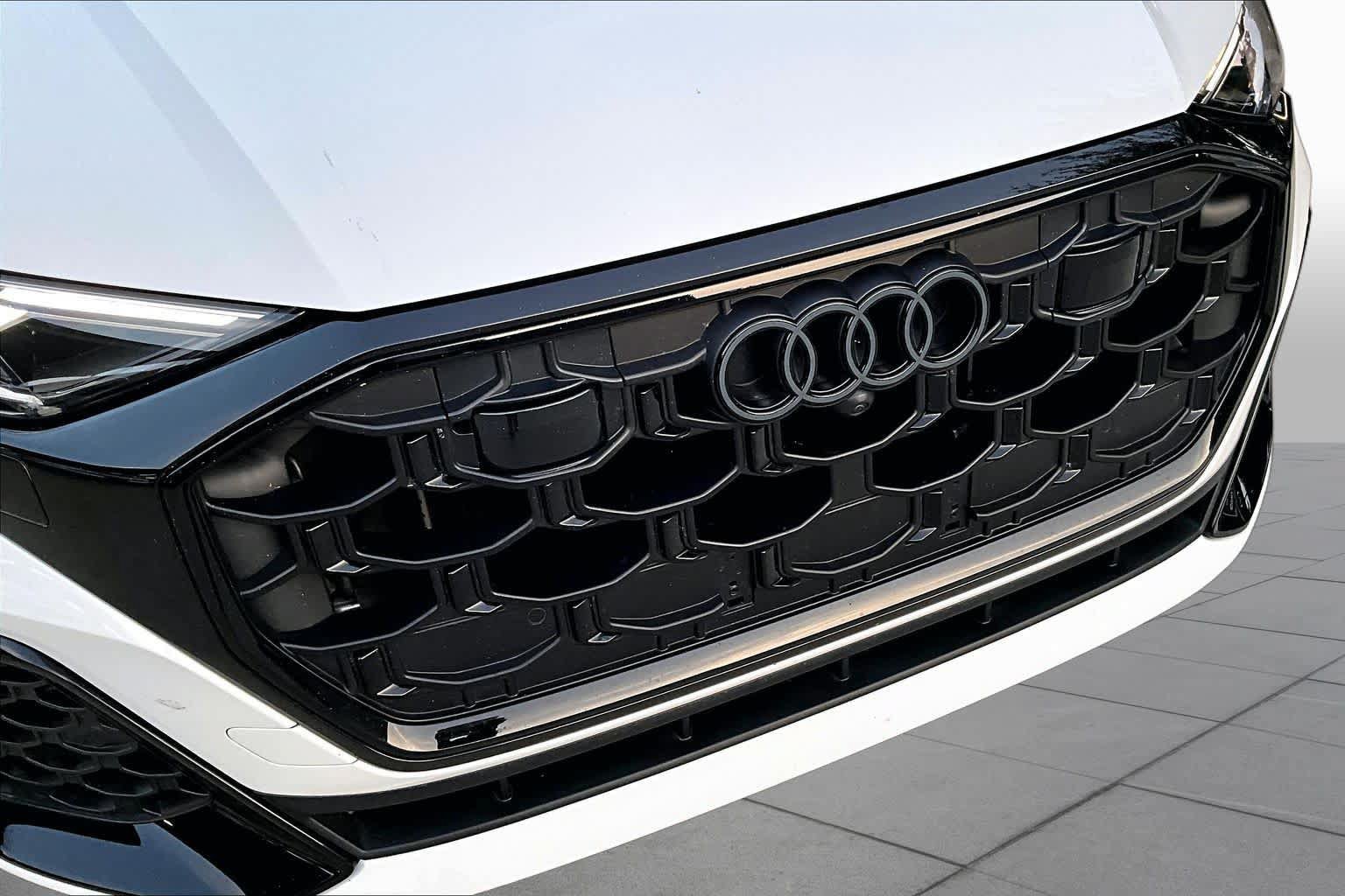 Used 2026 Audi Q8 Premium Plus AWD/4WD image 33