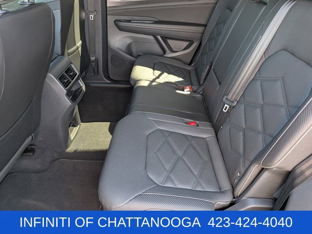 Used 2024 Volkswagen Atlas Cross Sport SE w/ Black Wheel Package FWD image 21