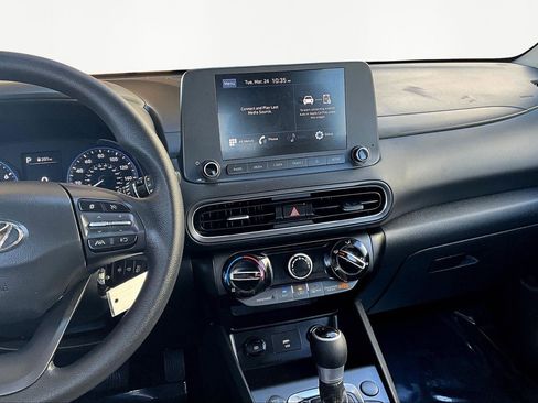 Used 2023 Hyundai Kona SE image 10