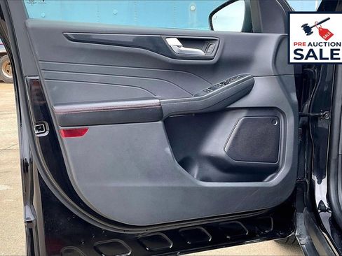 Used 2023 Ford Escape ST-Line image 22