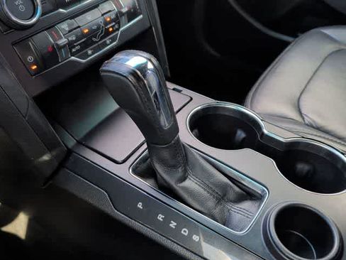 Used 2016 Ford Explorer XLT w/ Equipment Group 202A image 29