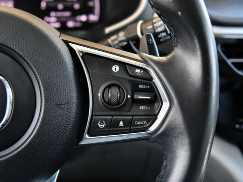 Used 2022 Acura MDX w/ Technology Package FWD image 34