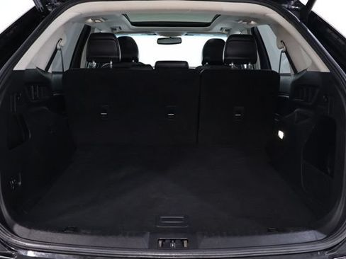 Used 2017 Ford Edge SEL w/ Equipment Group 201A AWD/4WD image 35