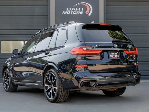 Used 2021 BMW X7 xDrive40i w/ M Sport Package AWD/4WD image 5