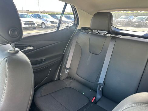 Used 2025 Buick Encore GX Preferred image 37