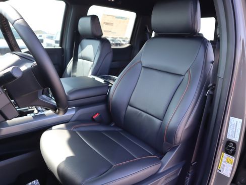 New 2025 Ford F150 Lariat w/ Equipment Group 502A High image 35