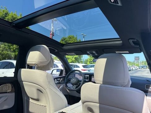New 2026 Mercedes-Benz GLS 450 4MATIC image 32
