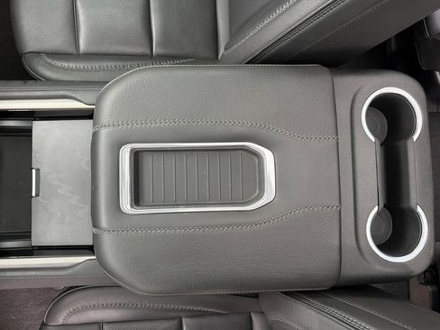 Certified 2022 GMC Yukon Denali RWD image 33