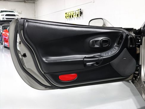 Used 1999 Chevrolet Corvette Convertible w/ Performance Handling Pkg RWD image 11