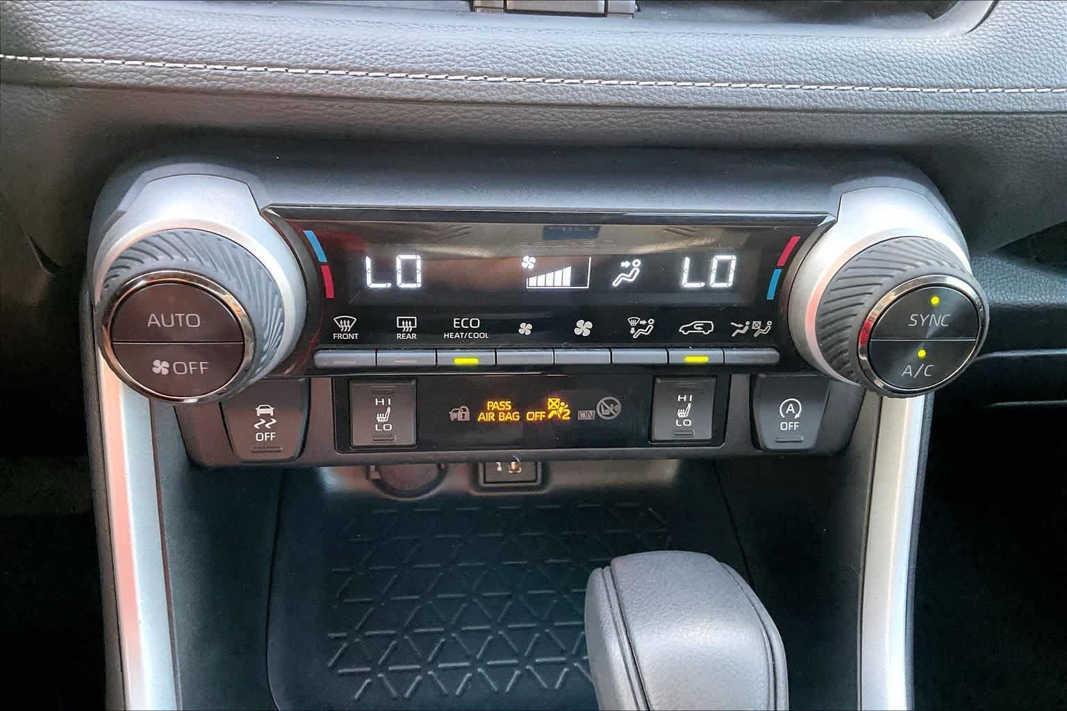 Used 2025 Toyota RAV4 XLE w/ Weather Package FWD image 30