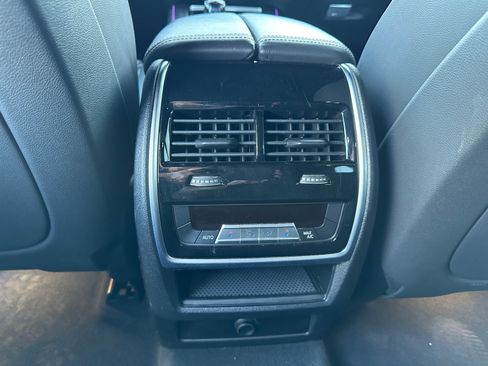 Used 2021 BMW X5 xDrive45e w/ Premium Package AWD/4WD image 27