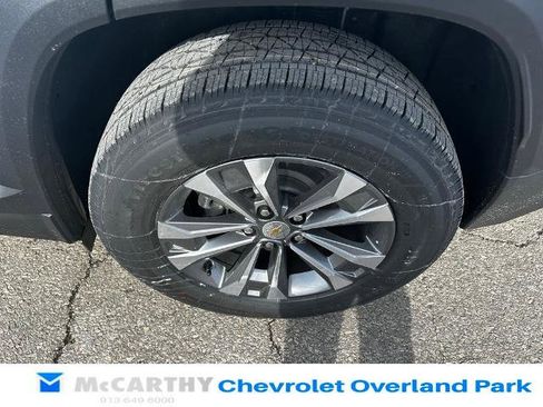 New 2026 Chevrolet Equinox LT w/ Convenience Package II image 24