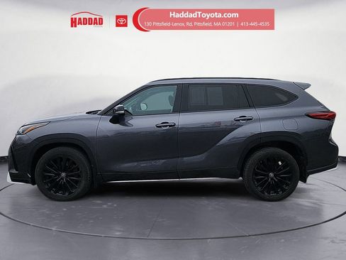 Certified 2023 Toyota Highlander XSE image 2
