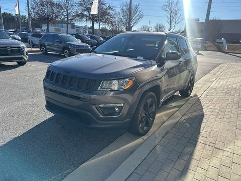 Used 2019 Jeep Compass Altitude image 4