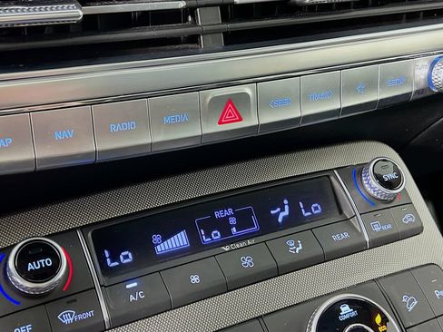 Used 2022 Hyundai Palisade Limited AWD/4WD image 14
