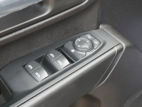 Used 2022 Chevrolet Silverado 2500 Custom w/ Custom Convenience Package AWD/4WD image 13