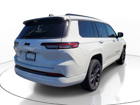 New 2026 Jeep Grand Cherokee L Limited AWD/4WD image 6