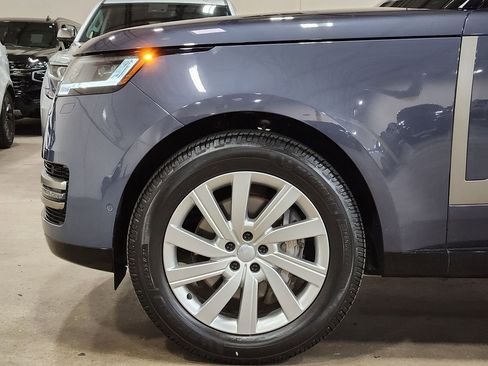 Used 2024 Land Rover Range Rover SE image 5