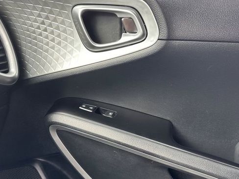 Used 2024 Kia Soul LX w/ Option Group 015 image 19