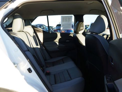 Used 2024 Nissan Kicks SR w/ SR Premium Package image 19