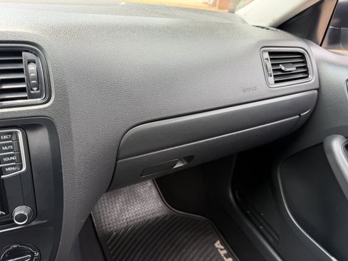 Used 2016 Volkswagen Jetta S FWD image 25