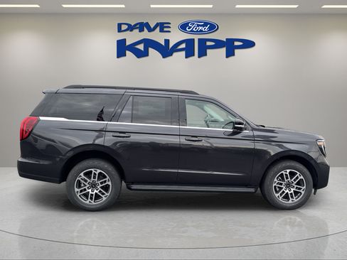 New 2026 Ford Expedition Active AWD/4WD image 9