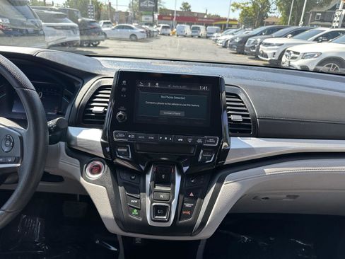 Used 2019 Honda Odyssey EX image 21