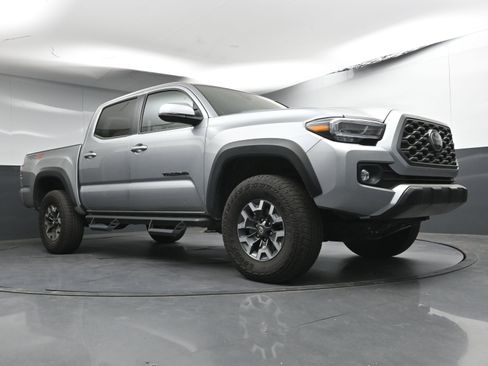 Certified 2023 Toyota Tacoma TRD Off-Road w/ TRD Premium Off Road Package image 26