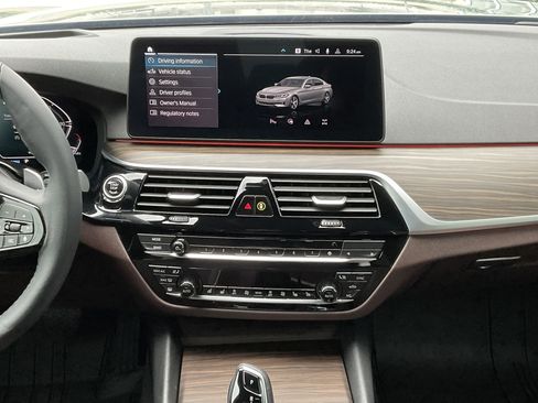 Certified 2023 BMW 540i w/ Executive Package image 15