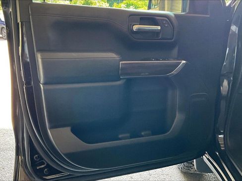 Used 2019 Chevrolet Silverado 1500 RST AWD/4WD image 12
