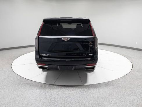 Used 2023 Cadillac Escalade ESV Premium Luxury image 35