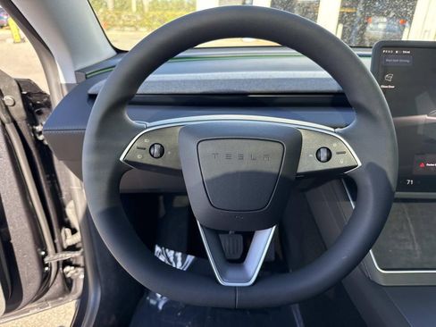 Used 2026 Tesla Model Y Premium image 39