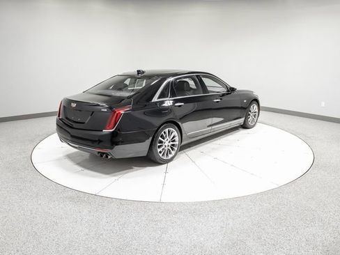 Used 2018 Cadillac CT6 Luxury AWD/4WD image 32