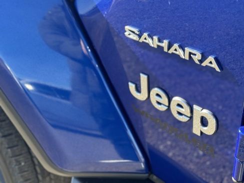 Used 2020 Jeep Wrangler Unlimited Sahara image 8
