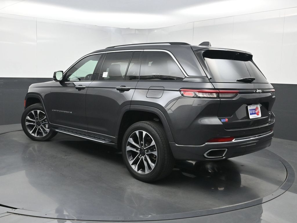 Used 2022 Jeep Grand Cherokee Overland w/ Luxury Tech Group IV RWD image 31