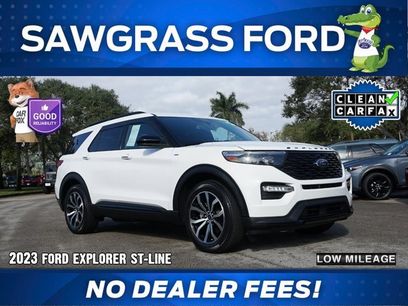 Used 2023 Ford Explorer ST-Line w/ Class IV Trailer Tow Package