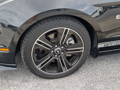 Used 2014 Ford Mustang GT Premium w/ Electronics Package RWD image 5
