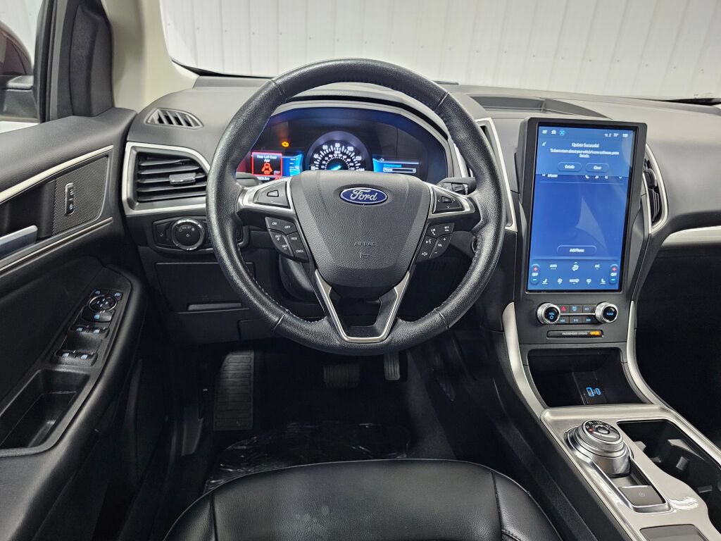 Used 2024 Ford Edge SEL AWD/4WD image 14