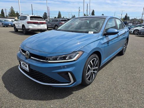 New 2026 Volkswagen Jetta SE FWD image 7