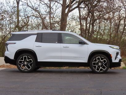 New 2026 Chevrolet Traverse High Country w/ LPO, Floor Liner Package