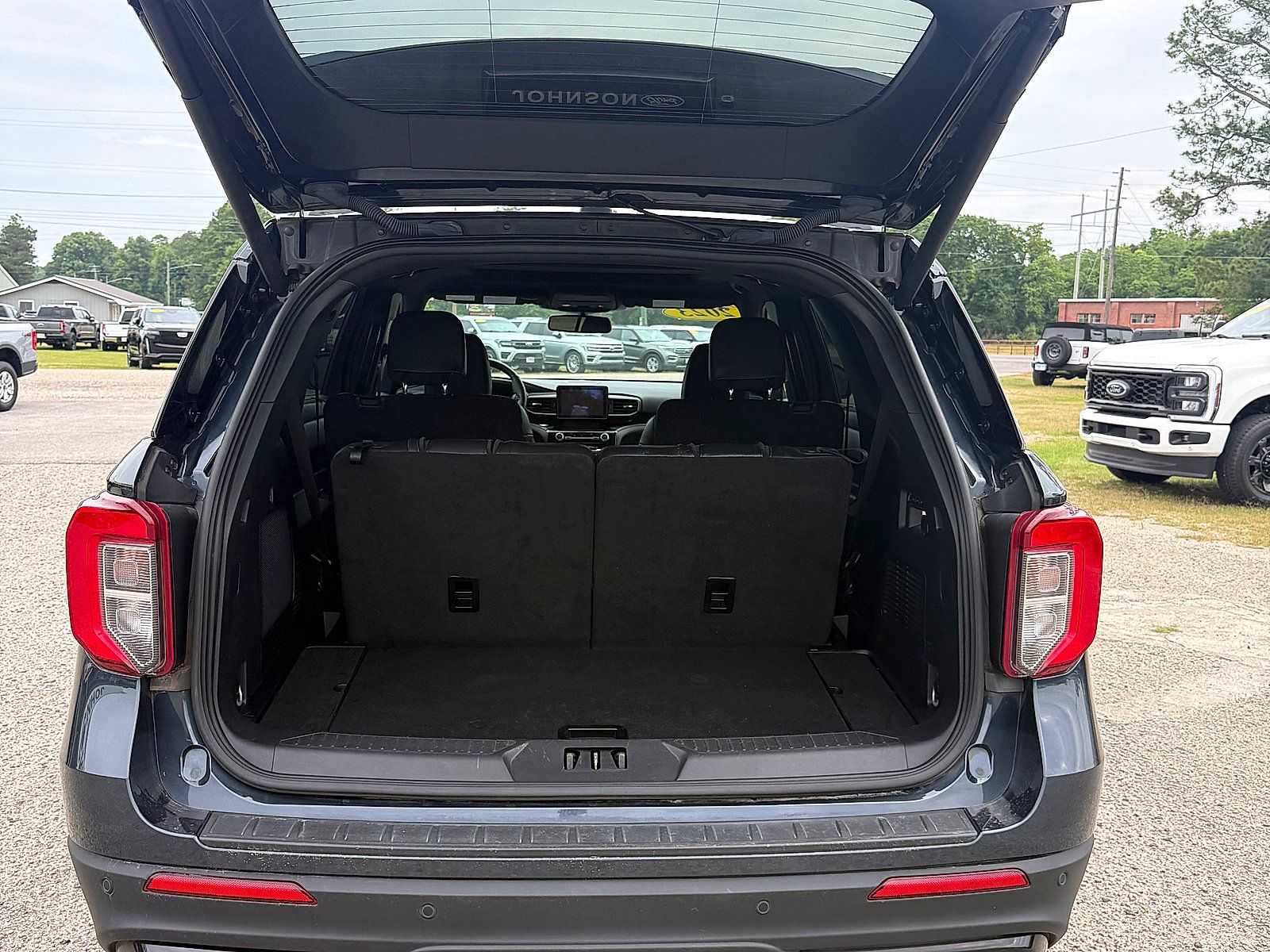 Used 2023 Ford Explorer ST w/ Equipment Group 401A AWD/4WD image 9